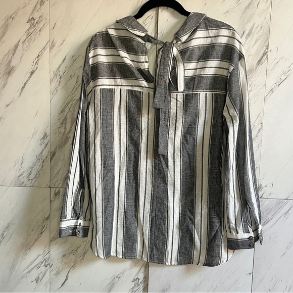 She + Sky Tops - She + Sky Stripe Cotton Tie Back Button Blouse SZ S